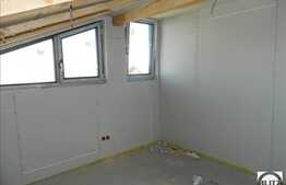 Vanzare apartament cu 4 camere, dispus pe 2 nivele, zona Iulius Mall, 100 mp