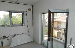 Vanzare apartament cu 4 camere, dispus pe 2 nivele, zona Iulius Mall, 100 mp