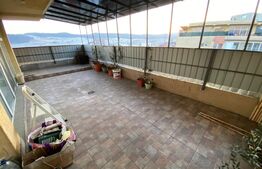 Apartament cu o camera, 41 mp si terasa de 42 mp, zona Petrom