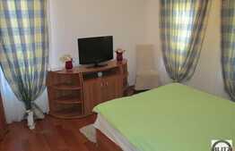 4 camere, 130 mp, pe 2 nivele, curte, parcare, zona strazii Primaverii