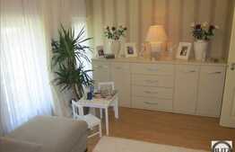 4 camere, 130 mp, pe 2 nivele, curte, parcare, zona strazii Primaverii