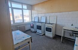 Garsoniera 12 mp - Tractorul - langa Mall Coresi si Lidl