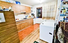 Apartament 3 camere, 2 bai, 2 parcari, 92mp, zona Florilor