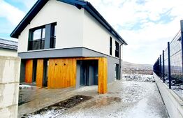 Casa unifamiliala cu pompa de caldura si panouri fotovoltaice,situata in Chinteni