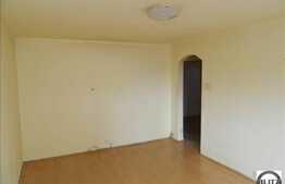 Vanzare apartament cu 4 camere cu 2 balcoane si loc parcare