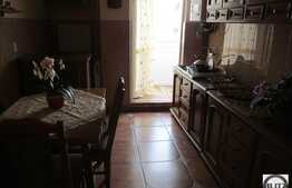 3 camere, 70 mp, decomandat, zona strazii Campului