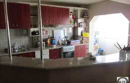 4 camere, 82 mp, 4 balcoane, partial mobilat, zona strazii Calea Floresti