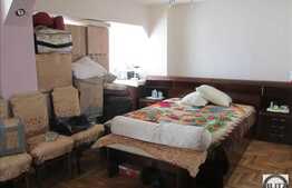 4 camere, 82 mp, 4 balcoane, partial mobilat, zona strazii Calea Floresti