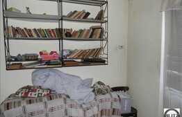 4 camere, 81 mp, 2 balcoane inchise, zona strazii Aleea Padin!