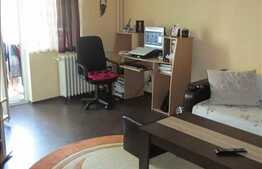 2 camere, 50 mp utili, decomandat, zona strazii Calea Floresti!