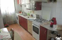 3 camere, 68 mp, decomandat, garaj, zona strazii Peana