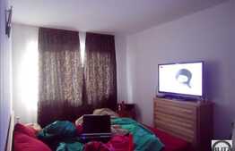 De vanzare apartament 4 camere decomandate, zona Aleea Retezat. Boxa inclusa!