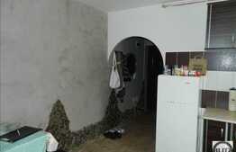 Vanzare 1 camera, 42 mp, balcon, imobil nou, zona POLUS, cu parcare!