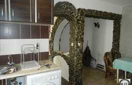 Vanzare 1 camera, 42 mp, balcon, imobil nou, zona POLUS, cu parcare!