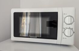 Garsoniera, 11 mp, prima inchiriere, zona Liviu Rebreanu 