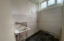 Garsoniera, 28 mp, zona strazii Parang