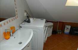 Mansarda cu 1 camera, 40,67 mp, imobil nou, parcare, zona Porii!