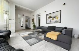 Apartament 3 camere, 100 mp, Central