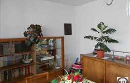 3 camere, 66 mp, decomandat, boxa la subsol, zona strazii Primaverii!