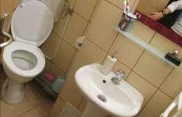 4 camere, 68 mp, parcare, 3 boxe, zona strazii Campului