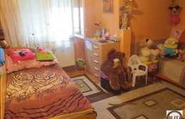 3 camere, 68 mp, parcare, boxa, zona strazii Campului