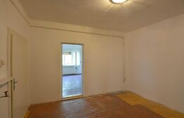 Spatiu birouri, 240 mp, 6 parcari, 600 mp teren, zona Interservisan