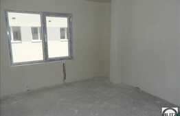 3 camere, 64 mp, semifinisat! Zona Sesul de Sus! Loc de parcare!