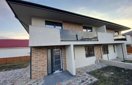 Duplex 5 camere, 118mp, teren 600 mp, Jucu de Mijloc