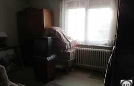 3 camere, 65 mp, etaj intermediar, zona strazii Unirii