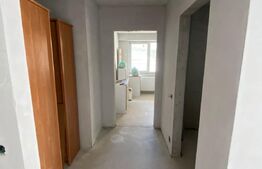 Apartament cu 2 camere, semifinisat, 49mp, etaj intermediar, cu parcare, zona Regal