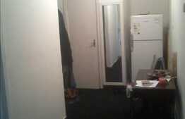 3 camere, 84 mp utili, decomandat, 2 balcoane,zona strazii Splaiul Independentei