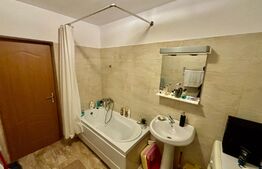 Apartament 4 camere, 74mp, 2 parcari, zona Florilor