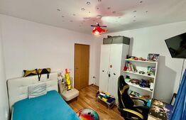 Apartament 4 camere, 74mp, 2 parcari, zona Florilor