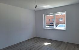 Garsonieră de vânzare, 40 mp, în Sânpetru