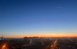 Apartament de 3 camere, etaj intermediar, Orientare Sud-Vestica