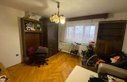 Apartament cu 3 camere, 55 mp, decomandat, etaj intermediar, zona Nora