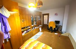 Apartament cu 3 camere, 55 mp, decomandat, etaj intermediar, zona Nora