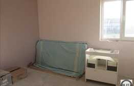 2 camere, 52 mp, balcon de 6 mp! Decomandat! Zona Terra! Partial finisat!