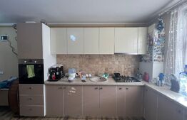 Apartament de 3 camere, 55mp, parcare, zona Kaufland