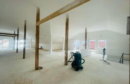 Spatiu open space, 265 mp, inaltime mare, ideal birouri/loc de joaca