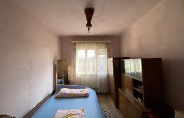 Casa 4 camere, 122 mp utili, 500 mp teren, zona centrala Campia Turzii