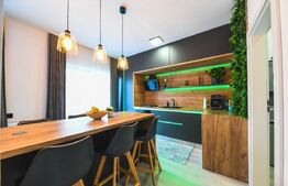 Apartament de lux, 3 camere,70 mp, parcare, zona Cetatii