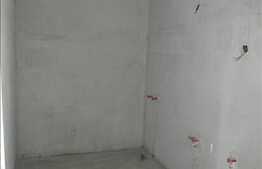 2 camere, 61 mp plus 10 mp balcon, GARAJ, etaj intermediar,