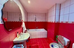 Apartament 4 camere, 2 bai,75 mp, zona Stejarului