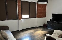 Apartament  2 camere , 51 mp + Pod mansardabil,  Zona Teatrului National