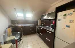 Apartament 2 camere, 52 mp, decomandat, A.C,  mobilat modern, zona strazii Lunii