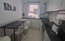 Apartament 3 camere Tractoru - 76 mp decomandat si loc de parcare 