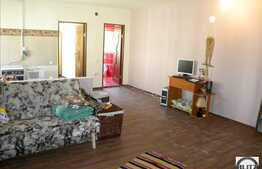 Finisaje noi, etaj intermediar in zona Polus Center