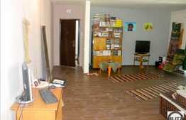 Finisaje noi, etaj intermediar in zona Polus Center