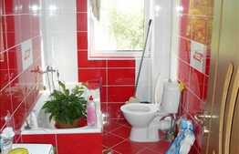 Finisaje noi, etaj intermediar in zona Polus Center